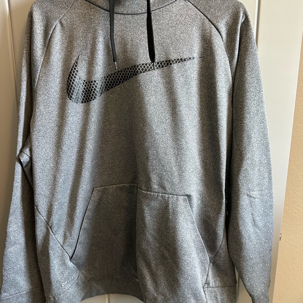 Nike Men's Grey Hoodie